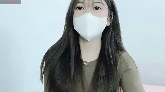 tanhxiu online show from December 7, 2024, 2:13 pm