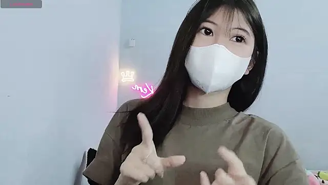 tanhxiu online show from December 10, 2024, 2:39 pm