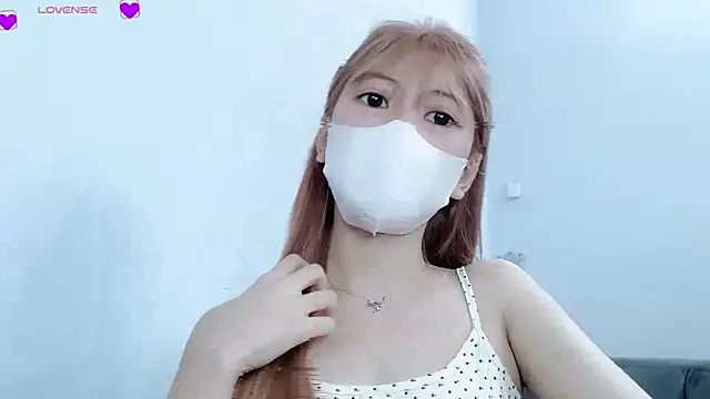 tanhxiu online show from February 16, 2025, 5:37 pm