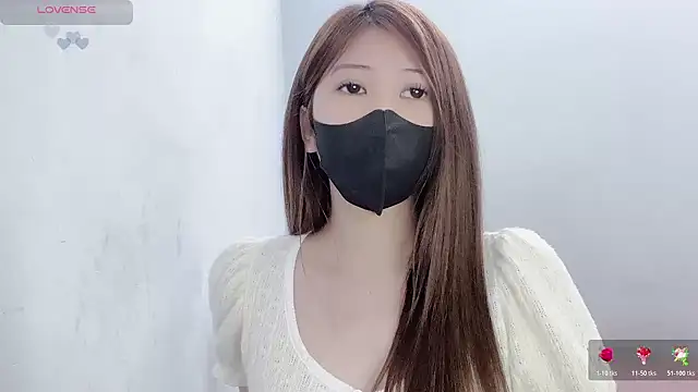 tanhxiu online show from March 15, 2026, 12:11 pm