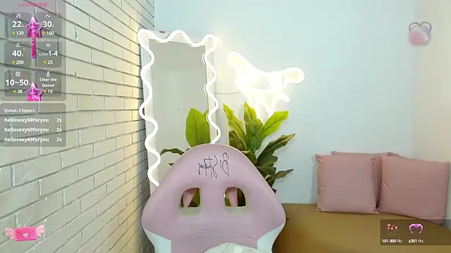 Snapshot of Chiara_tay chatting on February 24, 2025, 2:08 am Chiara tay online show from February 24, 2025, 2:08 am