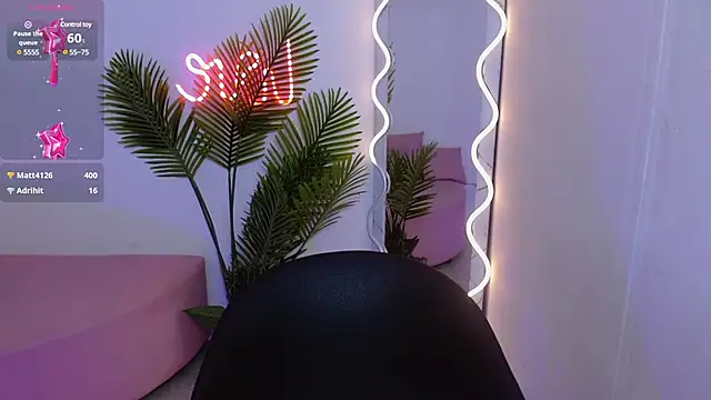 Snapshot of Chiara_tay chatting on February 26, 2025, 6:47 am Chiara tay online show from February 26, 2025, 6:47 am