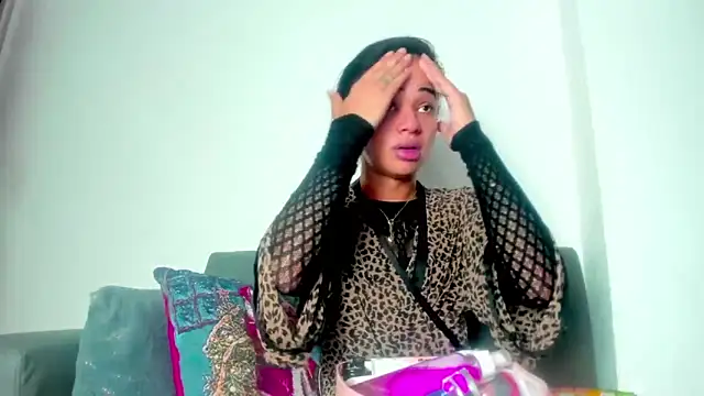 meghanSusexx online show from December 15, 2025, 6:39 am