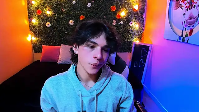 Luke Howland online show from January 13, 2025, 8:15 pm