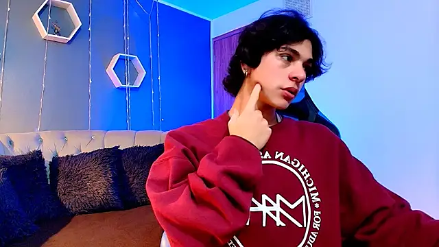 Luke Howland online show from January 16, 2025, 8:14 pm