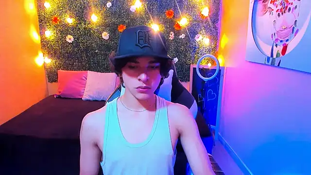 Luke Howland online show from January 20, 2025, 8:07 pm