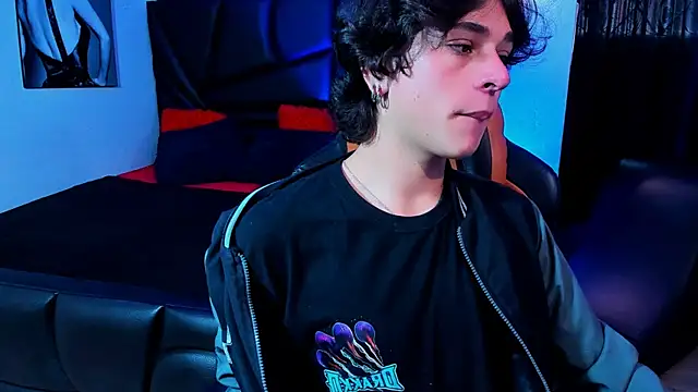 Luke Howland online show from January 28, 2025, 8:15 pm