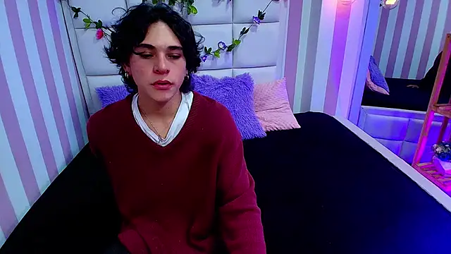 Luke Howland online show from January 29, 2025, 8:35 pm