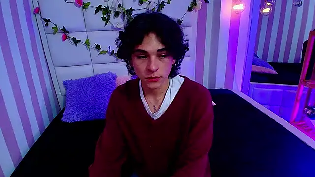 Luke Howland online show from January 30, 2025, 12:07 am