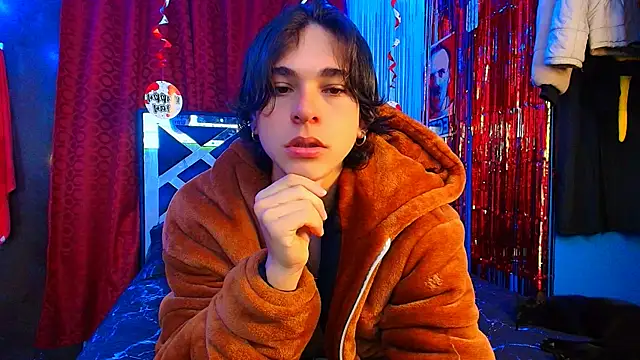 Luke Howland online show from February 19, 2025, 9:14 pm