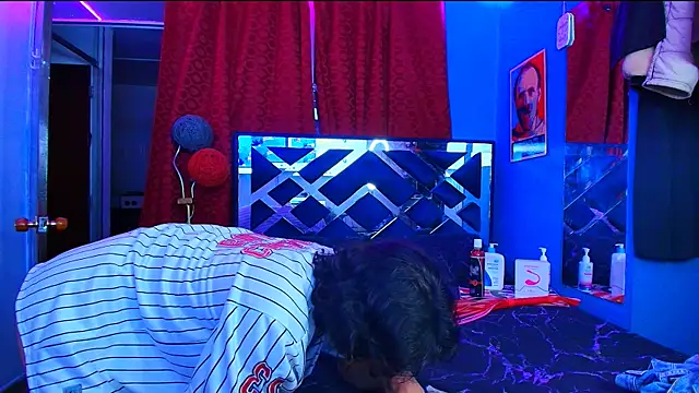 Luke Howland online show from March 1, 2025, 3:32 am