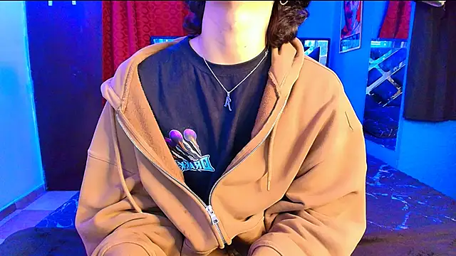 Luke Howland online show from March 11, 2025, 10:09 pm