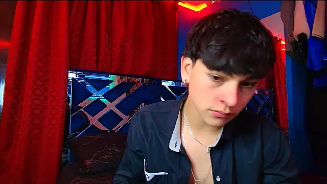 Luke Howland online show from October 2, 2025, 11:23 pm