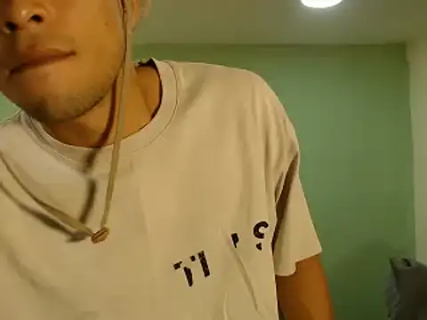 danielitopapuu online show from December 5, 2025, 1:58 am