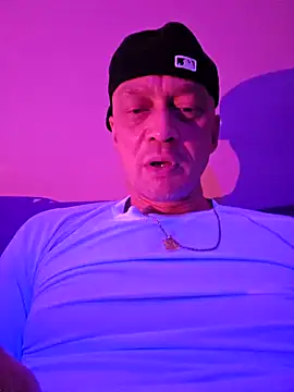 McdyllanXX online show from March 3, 2025, 10:42 pm