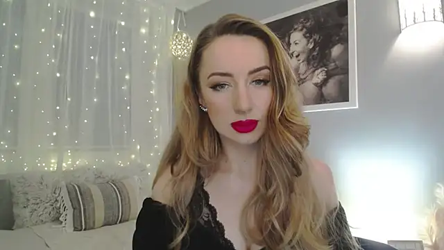 JulietteDiamond online show from January 19, 2025, 4:36 pm