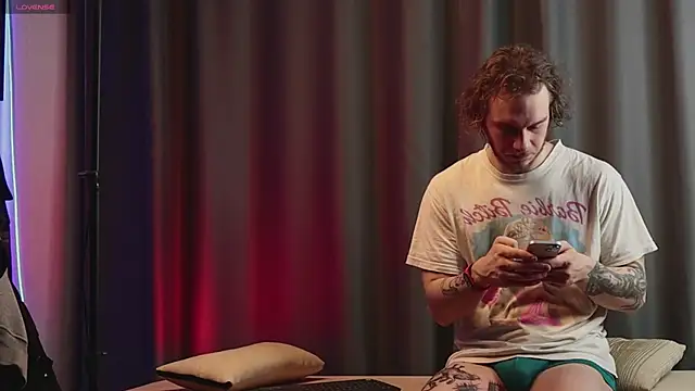 pleasure8869 online show from January 27, 2025, 5:14 am