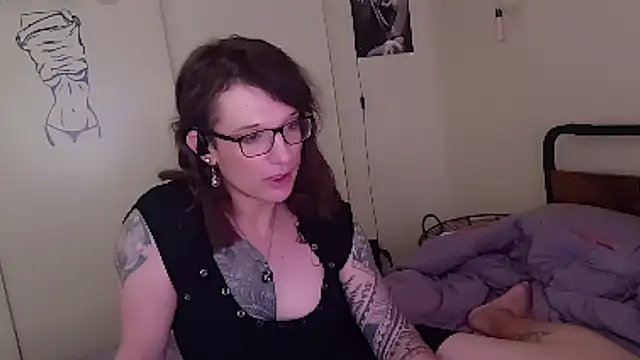 cassiemichellexx online show from April 6, 2026, 12:19 am