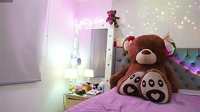 Tiana sanders online show from December 16, 2024, 11:50 pm