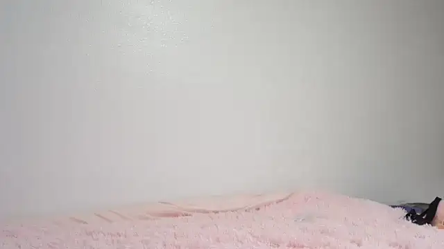 QueenLolaX online show from March 25, 2026, 4:29 am