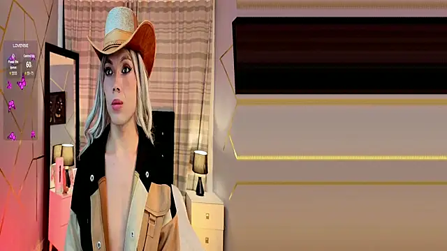 Megan Do Santos online show from November 26, 2025, 3:29 am