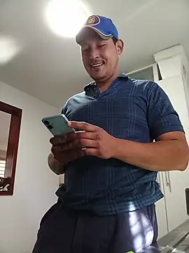 Snapshot of Zordomud0 chatting on February 14, 2026, 4:15 pm Zordomud0 online show from February 14, 2026, 4:15 pm