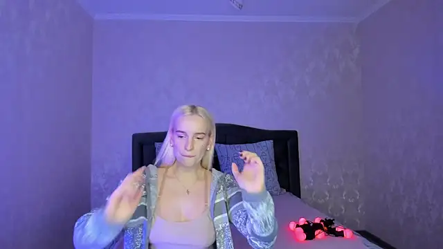 Amanda054 online show from March 4, 2025, 5:34 pm