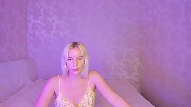 Amanda054 online show from September 14, 2025, 8:35 am