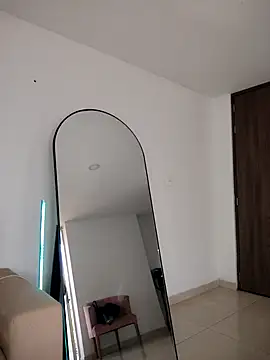 caro sweett online show from February 4, 2026, 9:20 pm