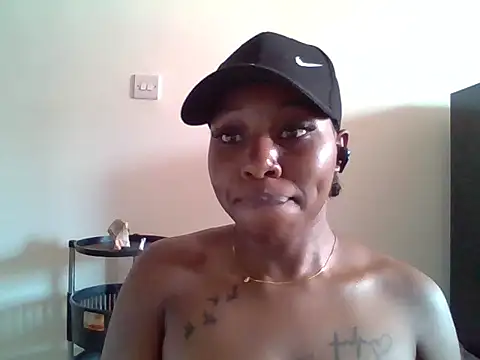 Queen loveer online show from February 23, 2026, 8:01 am