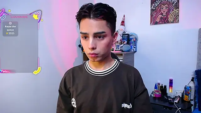 OwenBluee online show from January 14, 2026, 2:23 pm