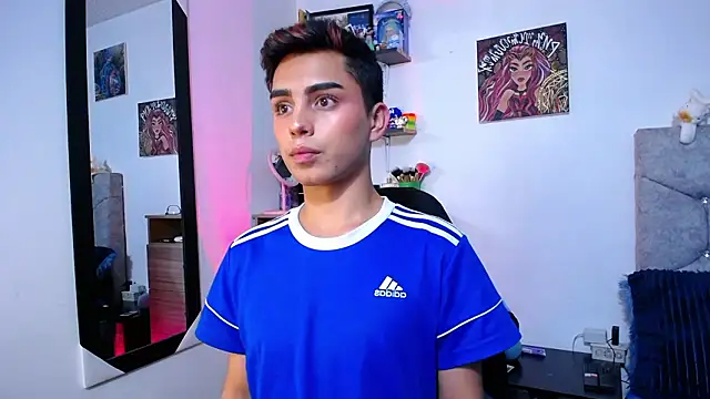 OwenBluee online show from March 16, 2026, 6:17 am