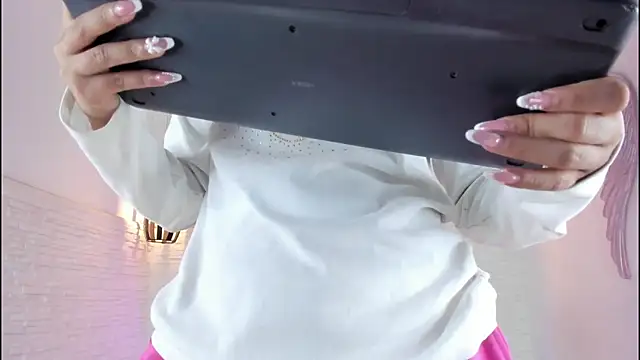 Snapshot of mia_six66 chatting on February 23, 2025, 11:44 am mia six66 online show from February 23, 2025, 11:44 am