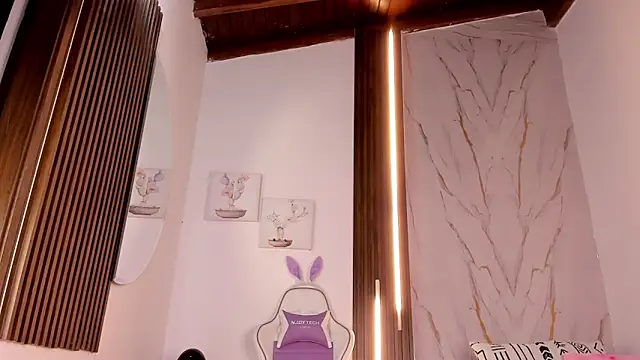 mia six66 online show from November 20, 2025, 11:43 am