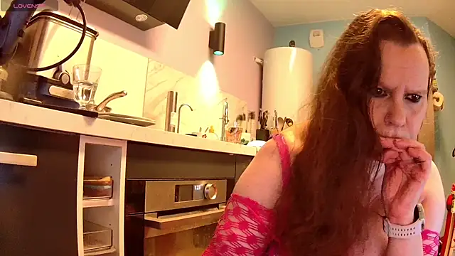 Endrocleia online show from January 14, 2026, 12:27 am