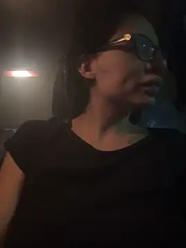 myloveforyouu online show from October 21, 2025, 1:50 am