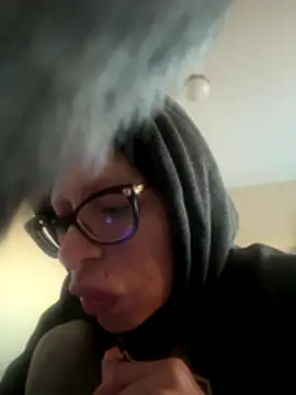 myloveforyouu online show from December 19, 2025, 1:29 pm