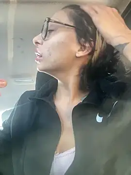 myloveforyouu online show from December 21, 2025, 9:55 pm