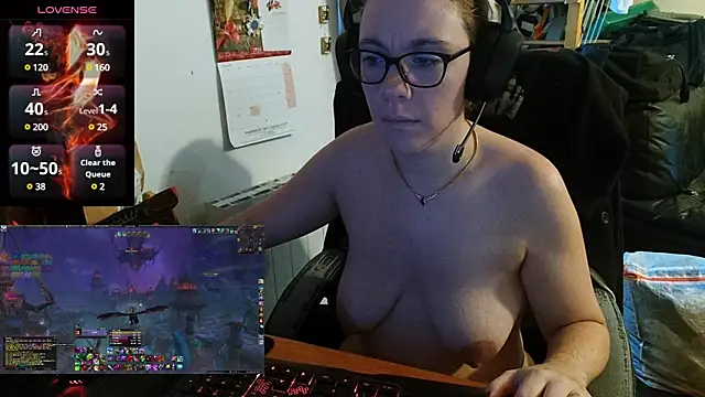 lili-hot-77 online show from December 18, 2024, 8:31 am