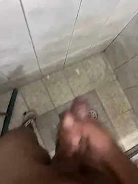 Snapshot of gomespauz chatting on January 7, 2025, 12:24 am gomespauz online show from January 7, 2025, 12:24 am