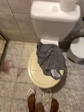 Snapshot of gomespauz chatting on February 6, 2026, 4:43 pm gomespauz online show from February 6, 2026, 4:43 pm