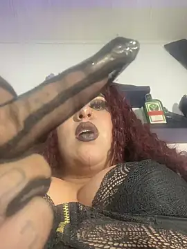 luna lank7 online show from March 11, 2026, 4:40 am