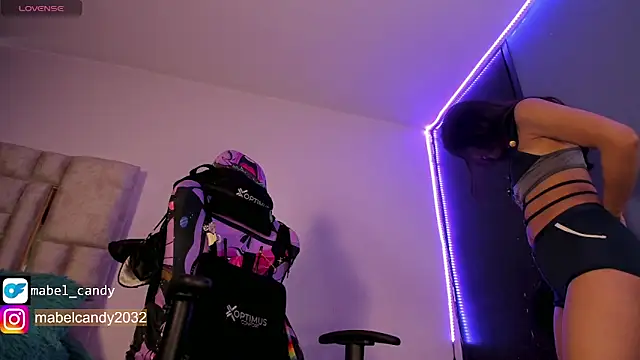 mabel candy online show from April 15, 2026, 2:46 pm