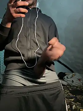 rayyymack online show from February 10, 2025, 4:52 am