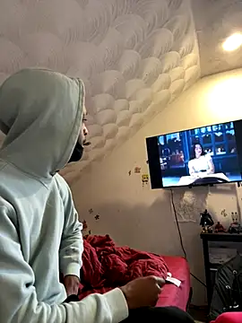 rayyymack online show from November 12, 2025, 1:44 pm