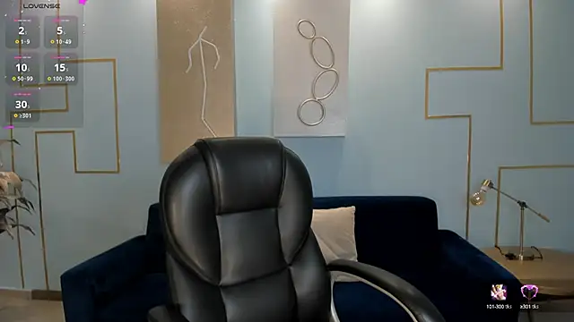 KatieStonne online show from March 6, 2025, 9:47 am