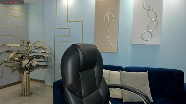 KatieStonne online show from March 11, 2025, 3:05 am