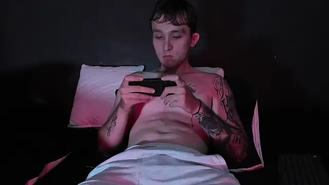 Dylanwhite23  online show from November 26, 2025, 9:16 pm