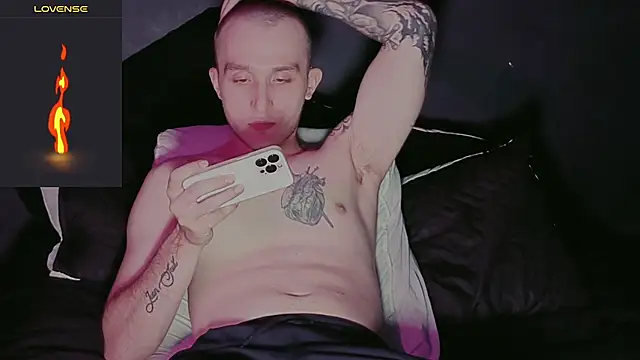 Dylanwhite23  online show from January 31, 2026, 9:46 pm