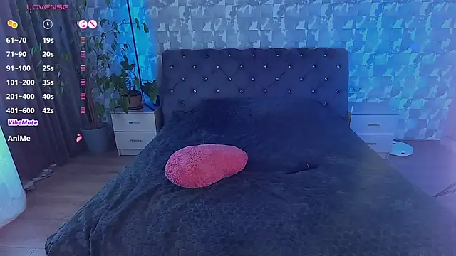 SuzannaWild online show from January 18, 2025, 11:21 am